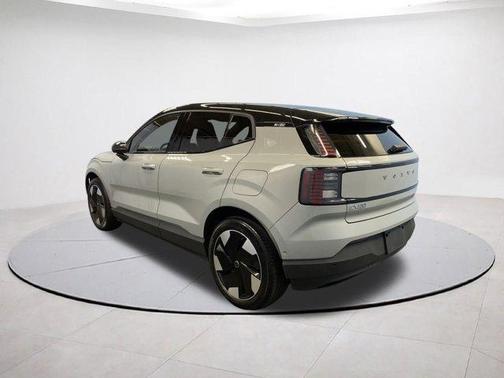 2025 Volvo EX30 Twin Motor Ultra