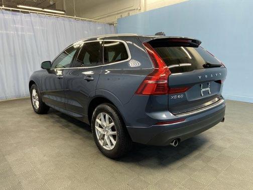 2020 Volvo XC60 T5 Momentum