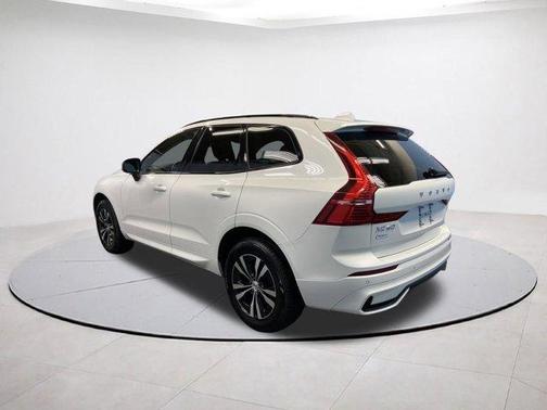 2025 Volvo XC60 B5 Core