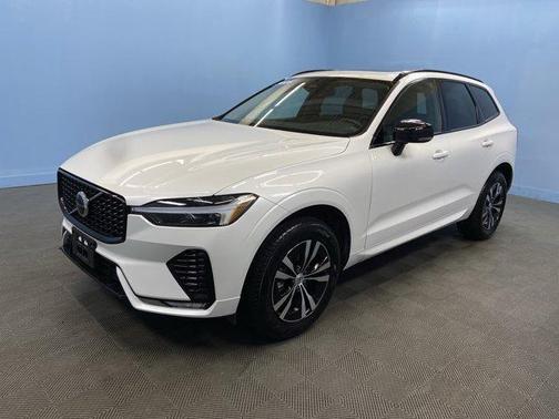 2025 Volvo XC60 B5 Core