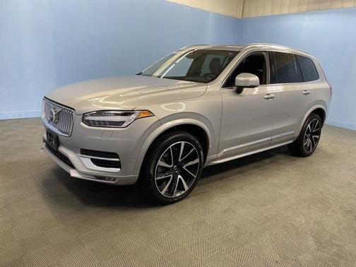 2023 Volvo XC90 B6 Plus 6-Seater