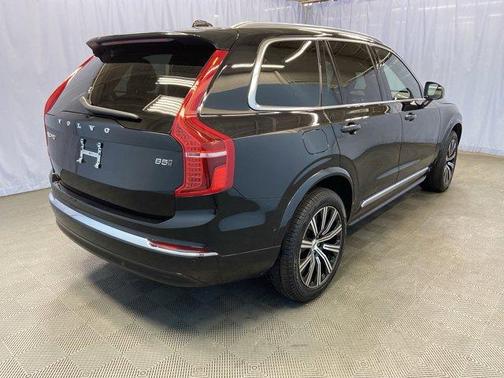 2023 Volvo XC90 B5 Plus