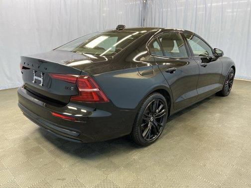 2024 Volvo S60 B5 Plus Black Edition