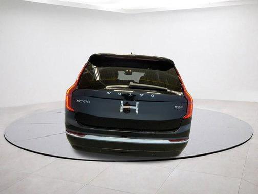 2026 Volvo XC90 B6 Ultra 7-Seater