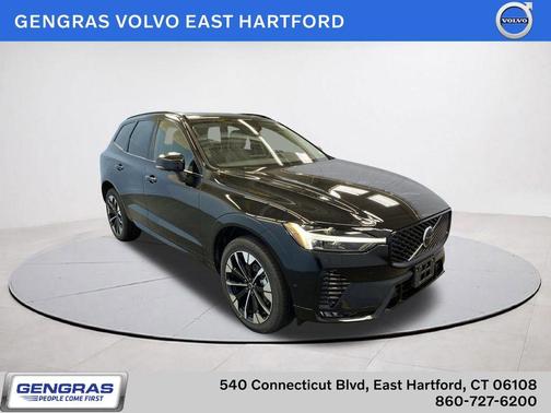 Onyx Black Metallic 2026 Volvo XC60 B5 Plus