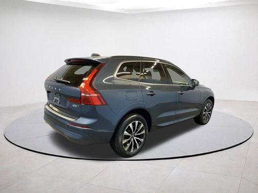 2023 Volvo XC60 B5 Core