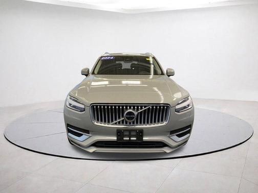 2024 Volvo XC90 B6 Plus Bright Theme 7-Seater