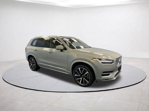 2024 Volvo XC90 B6 Plus Bright Theme 7-Seater