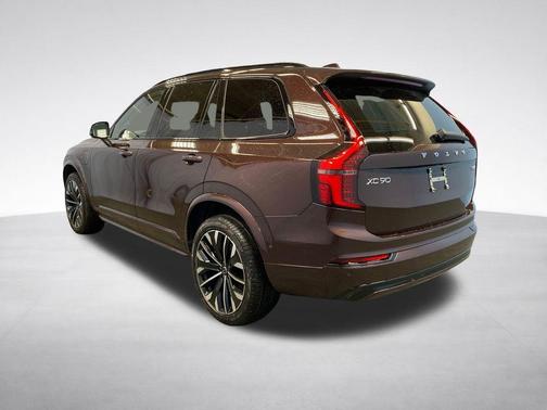 Red Metallic 2026 Volvo XC90 Plug-In Hybrid T8 Ultra Dark Theme 6-Seater