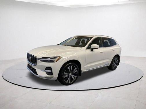 2022 Volvo XC60 B5 Inscription