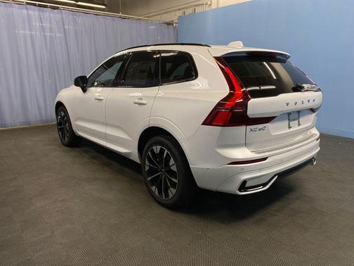 Crystal White 2026 Volvo XC60 B5 Plus