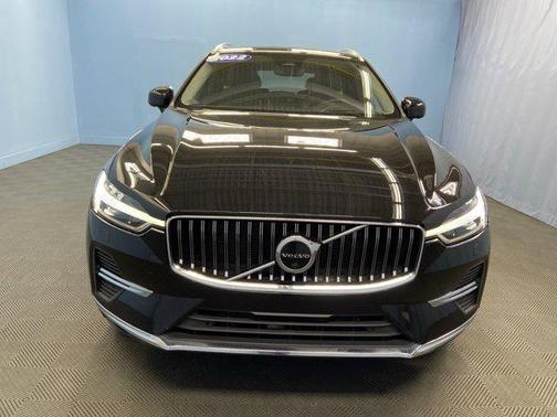 2022 Volvo XC60 B5 Inscription