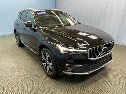 2022 Volvo XC60 B5 Inscription