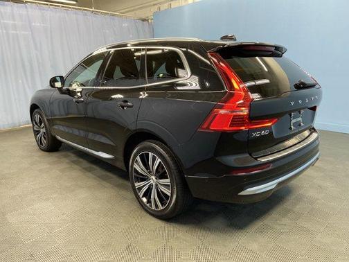 2022 Volvo XC60 B5 Inscription