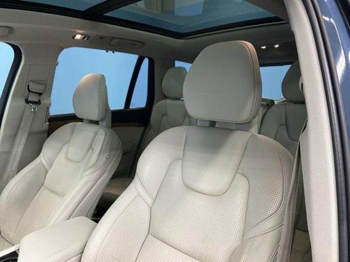 2018 Volvo XC90 T6 Inscription