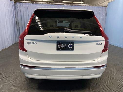 2025 Volvo XC90 B5 Plus