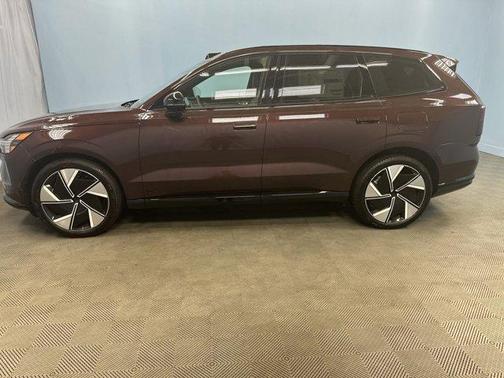 2025 Volvo EX90 Twin Motor Performance Ultra 6-Seater