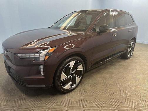 2025 Volvo EX90 Twin Motor Performance Ultra 6-Seater