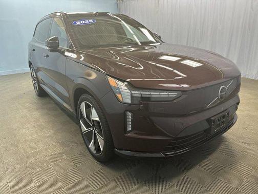 2025 Volvo EX90 Twin Motor Performance Ultra 6-Seater