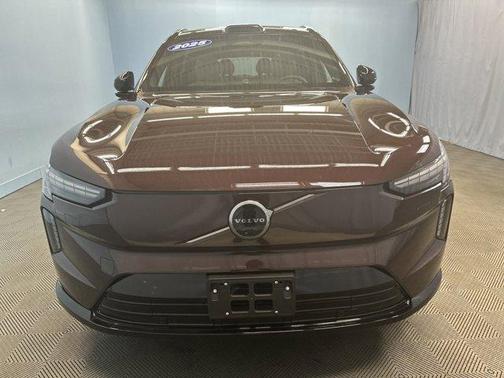 2025 Volvo EX90 Twin Motor Performance Ultra 6-Seater