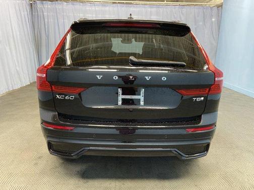 2025 Volvo XC60 Plug-In Hybrid T8 Ultra