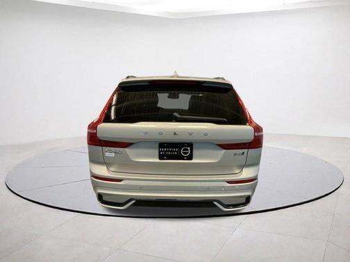 2025 Volvo XC60 B5 Plus