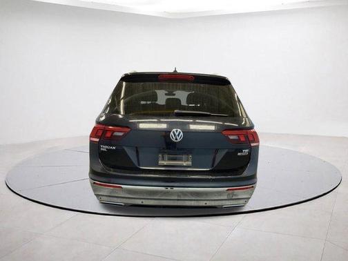 2018 Volkswagen Tiguan 2.0T SEL Premium
