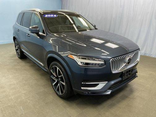 2024 Volvo XC90 B6 Plus Bright Theme 7-Seater