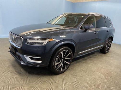 2024 Volvo XC90 B6 Plus Bright Theme 7-Seater
