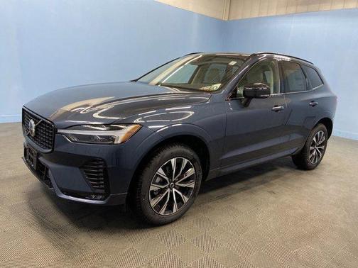 2025 Volvo XC60 B5 Core
