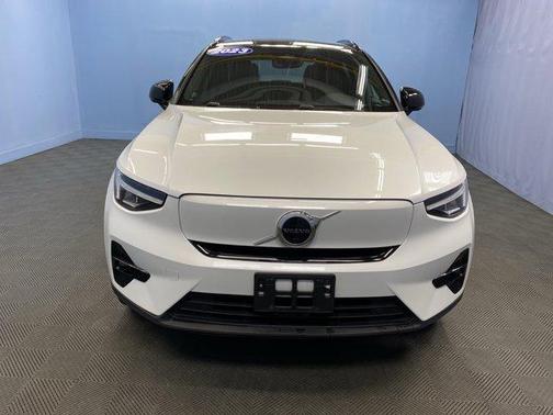 2023 Volvo XC40 Recharge Pure Electric Twin Plus