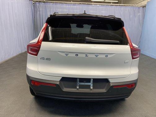 2023 Volvo XC40 Recharge Pure Electric Twin Plus