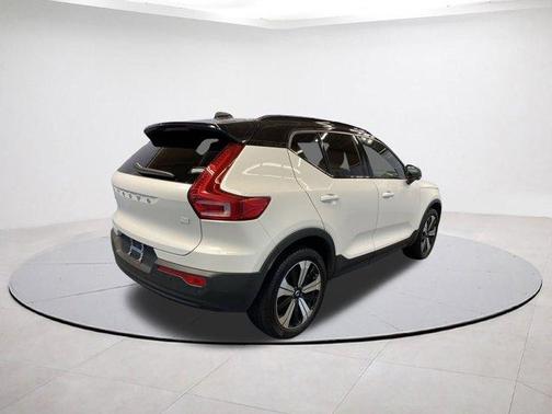 2023 Volvo XC40 Recharge Pure Electric Twin Plus