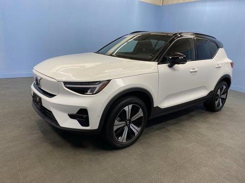 2023 Volvo XC40 Recharge Pure Electric Twin Plus