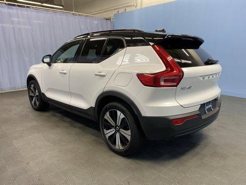 2023 Volvo XC40 Recharge Pure Electric Twin Plus