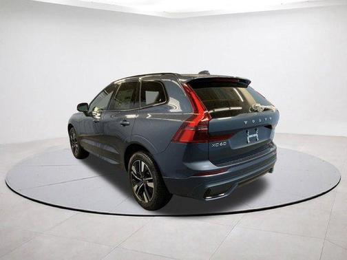 2026 Volvo XC60 B5 Core