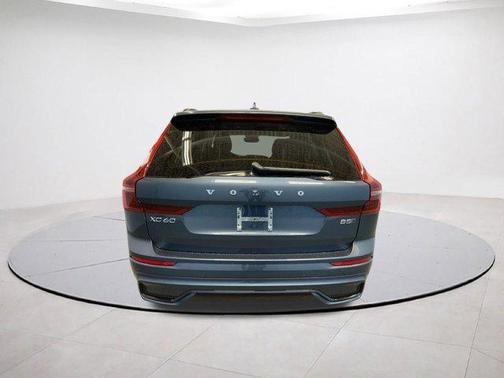 2026 Volvo XC60 B5 Core