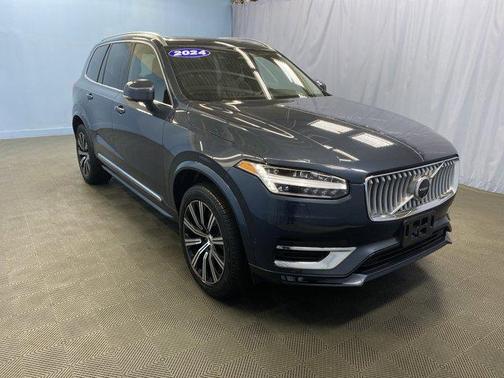 2024 Volvo XC90 B5 Plus Bright Theme