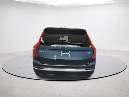 2024 Volvo XC90 B5 Plus Bright Theme