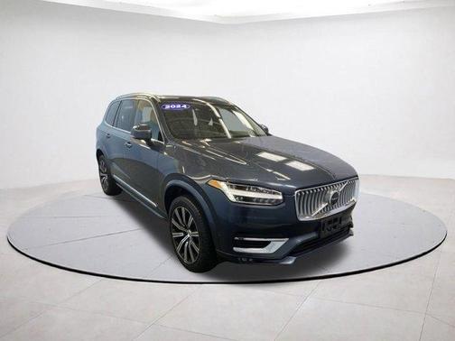 2024 Volvo XC90 B5 Plus Bright Theme