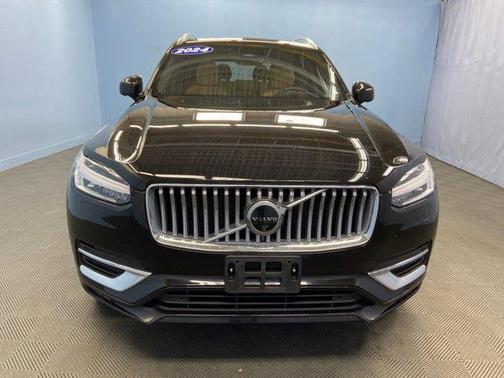2024 Volvo XC90 B6 Ultimate Bright Theme 7-Seater