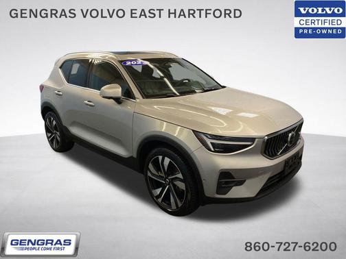 Silver 2023 Volvo XC40 B5 Ultimate Bright Theme
