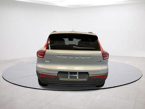 Silver 2025 Volvo XC40 B5 Plus Dark Theme