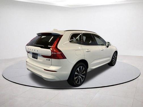 2023 Volvo XC60 B5 Core