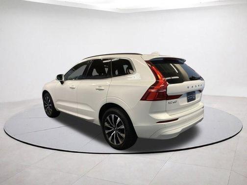 2023 Volvo XC60 B5 Core