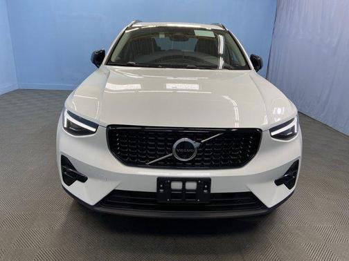 2026 Volvo XC40 ULTRA