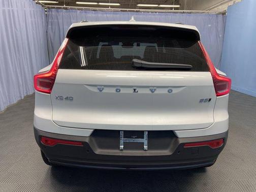 2026 Volvo XC40 ULTRA