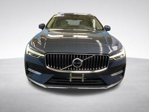 Denim Blue Metallic 2023 Volvo XC60 B5 Plus Bright Theme