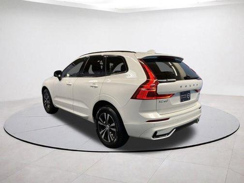 2025 Volvo XC60 B5 Core