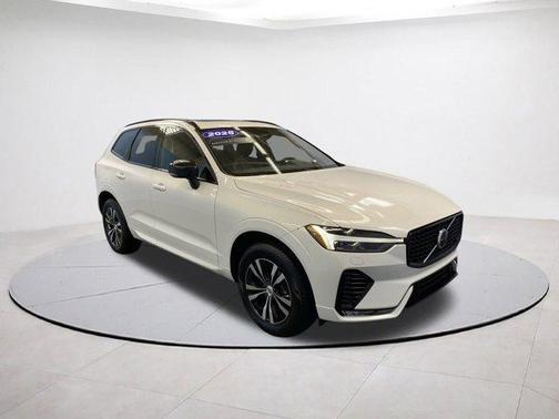 2025 Volvo XC60 B5 Core